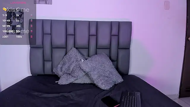 Snapshot of Sophia_Lemos chatting on March 15, 2025, 4:32 pm Sophia Lemos online show from March 15, 2025, 4:32 pm