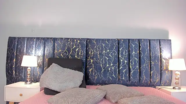 Snapshot of Sophia_Lemos chatting on October 16, 2025, 2:07 pm Sophia Lemos online show from October 16, 2025, 2:07 pm