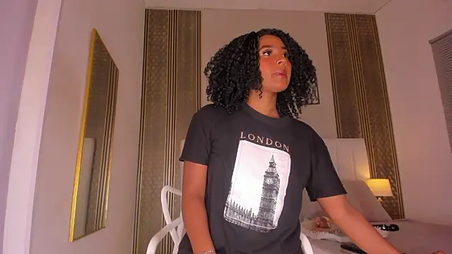 Snapshot of zoe_sky_ chatting on February 21, 2026, 11:33 am zoe sky online show from February 21, 2026, 11:33 am