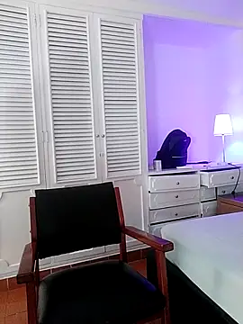 Adel Nesbiit online show from February 19, 2026, 7:43 pm