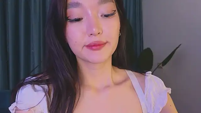 Snapshot of AudreyMell chatting on February 26, 2025, 5:50 pm AudreyMell online show from February 26, 2025, 5:50 pm