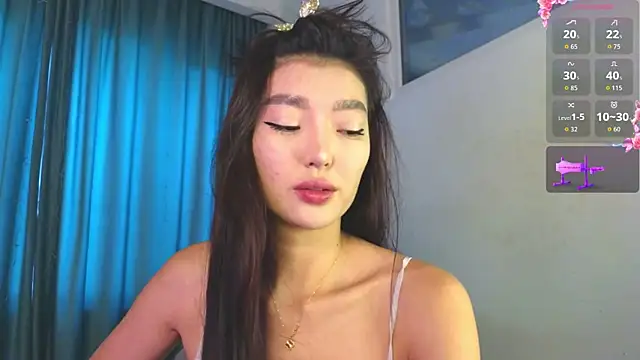 Snapshot of AudreyMell chatting on May 21, 2026, 5:25 am AudreyMell online show from May 21, 2026, 5:25 am