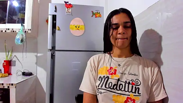 Biancasantillana online show from October 20, 2025, 7:14 pm