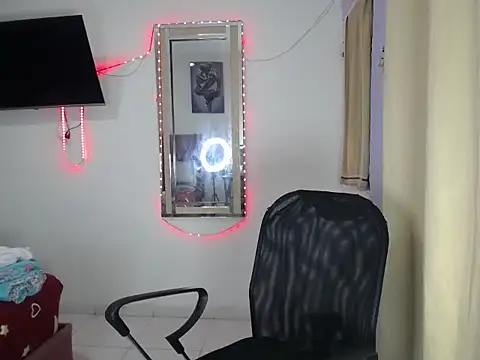 boy latino sex online show from September 19, 2025, 12:39 pm