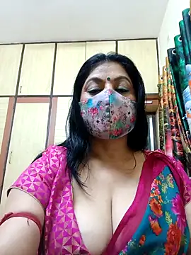 Snapshot of Ratna-777 chatting on February 9, 2026, 5:50 pm Ratna-777 online show from February 9, 2026, 5:50 pm