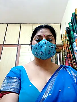 Snapshot of Ratna-777 chatting on February 17, 2026, 6:03 pm Ratna-777 online show from February 17, 2026, 6:03 pm