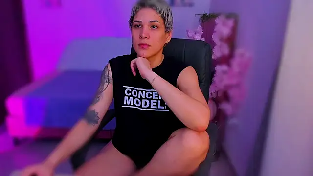 Snapshot of Charlee_pink chatting on November 23, 2025, 6:08 pm Charlee pink online show from November 23, 2025, 6:08 pm