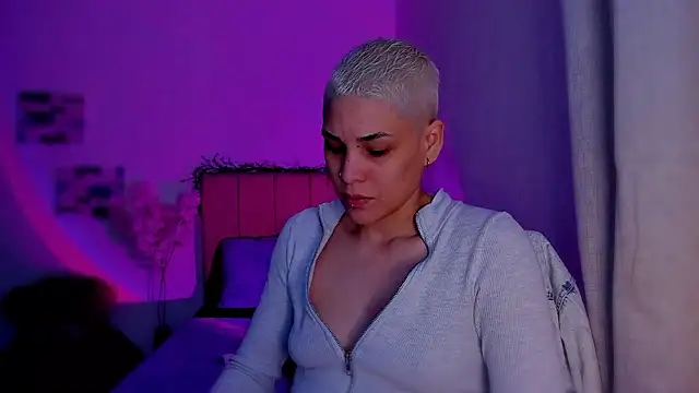Snapshot of Charlee_pink chatting on February 25, 2026, 7:45 pm Charlee pink online show from February 25, 2026, 7:45 pm