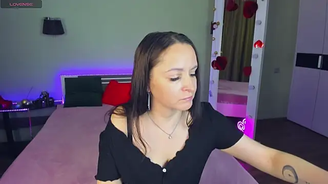 AngellLika online show from September 19, 2025, 12:50 pm