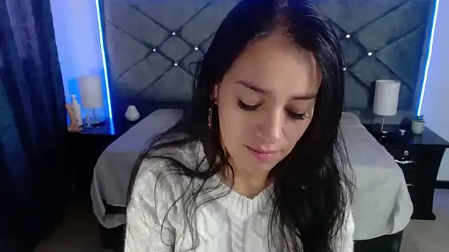 Julietacollins06 online show from October 1, 2025, 1:17 pm