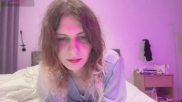 Alice Pinkhead online show from December 2, 2025, 5:24 am