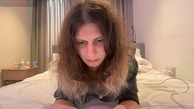 Alice Pinkhead online show from April 13, 2026, 9:04 am