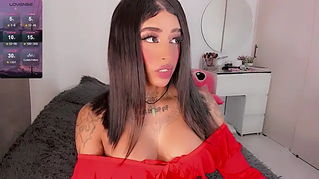 SweetPrincessS online show from November 18, 2025, 9:19 pm