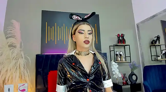 Snapshot of BrianaSchafer chatting on December 17, 2024, 5:47 pm BrianaSchafer online show from December 17, 2024, 5:47 pm