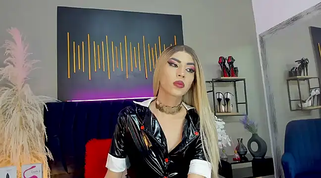 Snapshot of BrianaSchafer chatting on December 20, 2024, 8:12 pm BrianaSchafer online show from December 20, 2024, 8:12 pm