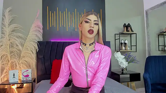 Snapshot of BrianaSchafer chatting on February 17, 2025, 8:47 pm BrianaSchafer online show from February 17, 2025, 8:47 pm