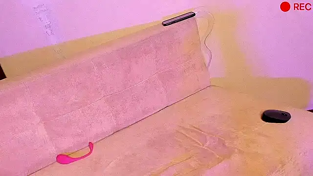 Snapshot of Nicholasrodrii chatting on December 14, 2024, 4:45 am Nicholasrodrii online show from December 14, 2024, 4:45 am