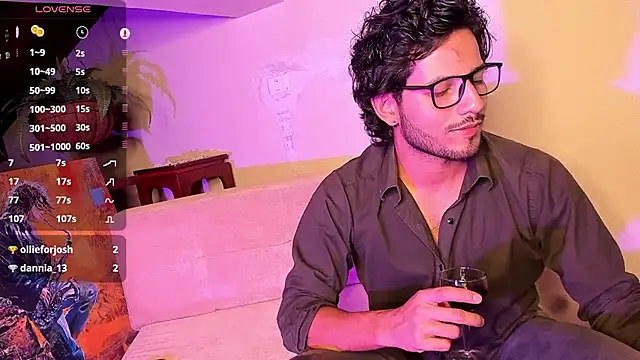 Snapshot of Nicholasrodrii chatting on December 20, 2024, 1:47 am Nicholasrodrii online show from December 20, 2024, 1:47 am