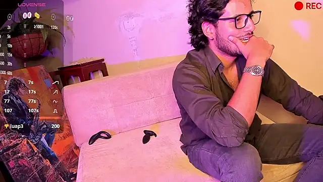 Snapshot of Nicholasrodrii chatting on December 22, 2024, 6:06 am Nicholasrodrii online show from December 22, 2024, 6:06 am