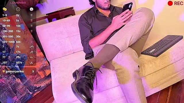 Snapshot of Nicholasrodrii chatting on December 23, 2024, 1:29 am Nicholasrodrii online show from December 23, 2024, 1:29 am