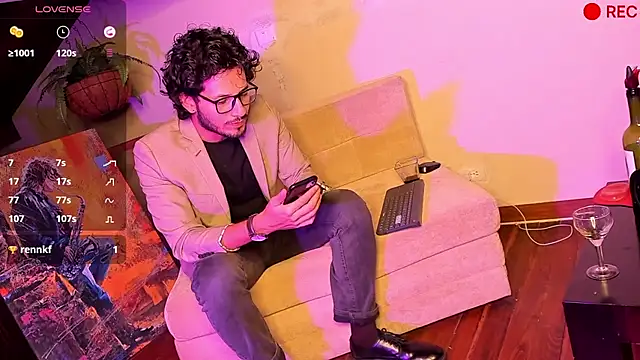 Snapshot of Nicholasrodrii chatting on December 29, 2024, 4:27 am Nicholasrodrii online show from December 29, 2024, 4:27 am