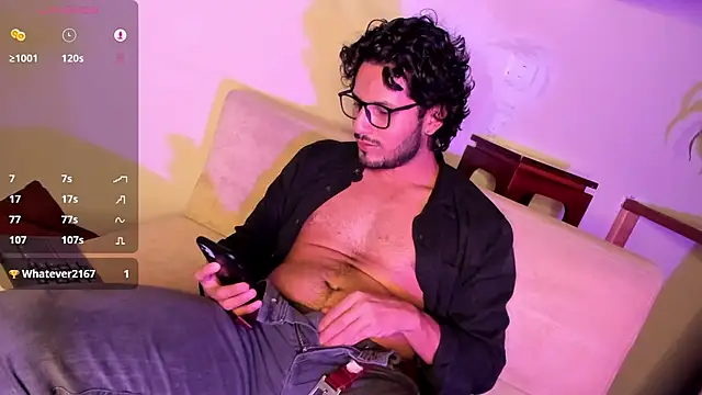 Snapshot of Nicholasrodrii chatting on January 5, 2025, 1:13 am Nicholasrodrii online show from January 5, 2025, 1:13 am