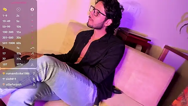 Snapshot of Nicholasrodrii chatting on January 6, 2025, 4:15 am Nicholasrodrii online show from January 6, 2025, 4:15 am