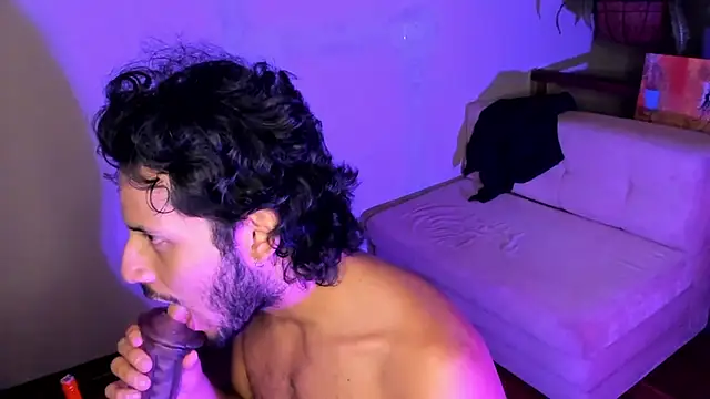 Snapshot of Nicholasrodrii chatting on January 16, 2025, 2:09 am Nicholasrodrii online show from January 16, 2025, 2:09 am