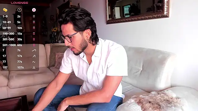 Snapshot of Nicholasrodrii chatting on January 28, 2025, 8:26 pm Nicholasrodrii online show from January 28, 2025, 8:26 pm