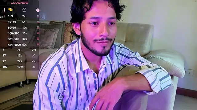 Snapshot of Nicholasrodrii chatting on February 1, 2025, 9:40 pm Nicholasrodrii online show from February 1, 2025, 9:40 pm