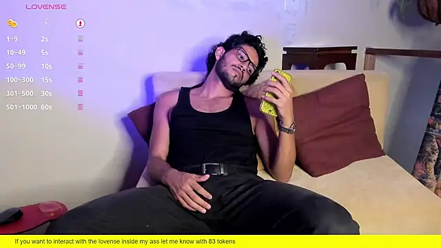 Snapshot of Nicholasrodrii chatting on February 8, 2025, 1:33 pm Nicholasrodrii online show from February 8, 2025, 1:33 pm