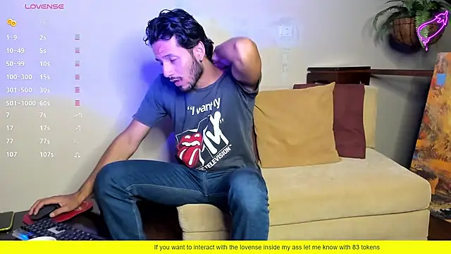 Snapshot of Nicholasrodrii chatting on February 10, 2025, 11:34 pm Nicholasrodrii online show from February 10, 2025, 11:34 pm