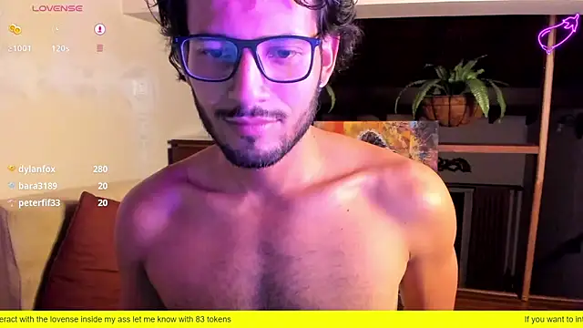 Snapshot of Nicholasrodrii chatting on February 12, 2025, 11:41 pm Nicholasrodrii online show from February 12, 2025, 11:41 pm