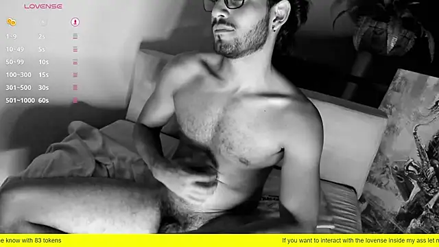 Snapshot of Nicholasrodrii chatting on February 22, 2025, 10:42 pm Nicholasrodrii online show from February 22, 2025, 10:42 pm