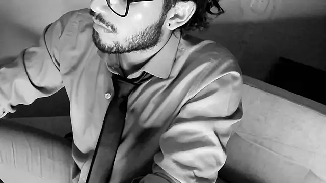 Snapshot of Nicholasrodrii chatting on March 2, 2025, 4:17 am Nicholasrodrii online show from March 2, 2025, 4:17 am