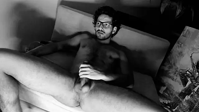 Snapshot of Nicholasrodrii chatting on March 6, 2025, 2:30 am Nicholasrodrii online show from March 6, 2025, 2:30 am