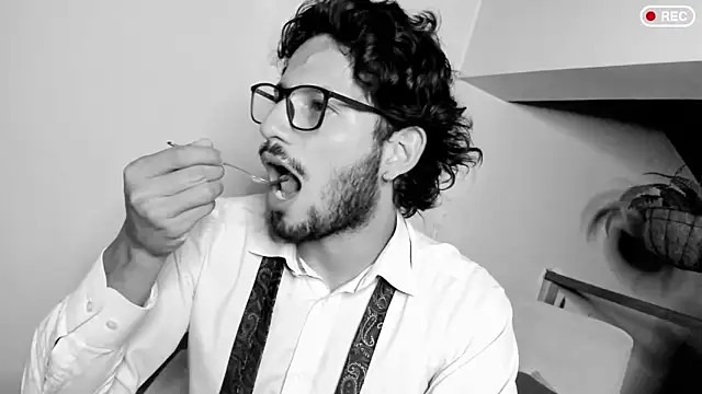 Snapshot of Nicholasrodrii chatting on March 16, 2025, 3:36 am Nicholasrodrii online show from March 16, 2025, 3:36 am