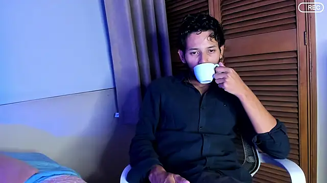 Snapshot of Nicholasrodrii chatting on September 13, 2025, 11:48 pm Nicholasrodrii online show from September 13, 2025, 11:48 pm