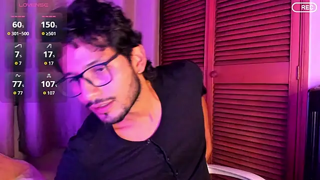 Snapshot of Nicholasrodrii chatting on October 5, 2025, 10:40 pm Nicholasrodrii online show from October 5, 2025, 10:40 pm