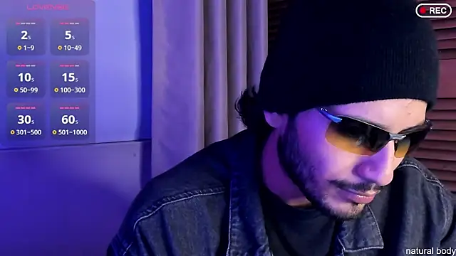 Snapshot of Nicholasrodrii chatting on October 24, 2025, 11:56 pm Nicholasrodrii online show from October 24, 2025, 11:56 pm