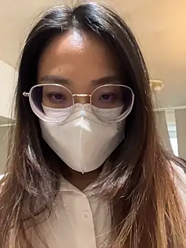 yourbootygirl online show from November 2, 2025, 2:03 am