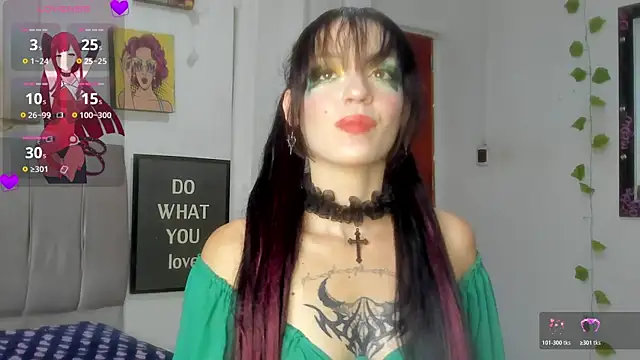 Snapshot of katt__black__ chatting on July 6, 2026, 8:33 pm katt black online show from July 6, 2026, 8:33 pm