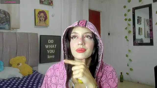 Snapshot of katt__black__ chatting on July 11, 2026, 8:33 pm katt black online show from July 11, 2026, 8:33 pm