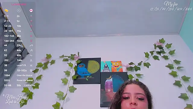 Mxss Honey online show from October 31, 2025, 9:32 am