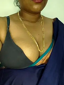 Snapshot of Sexy_Ammu_Telugu chatting on February 20, 2025, 9:22 am Sexy Ammu Telugu online show from February 20, 2025, 9:22 am