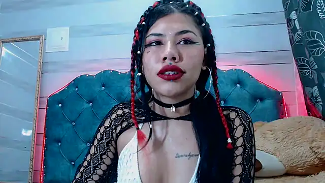 Snapshot of lily_jamesx chatting on March 18, 2025, 1:00 am lily jamesx online show from March 18, 2025, 1:00 am