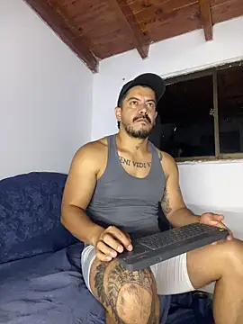 AndresSmith   online show from April 4, 2026, 8:01 am