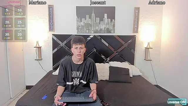 nakedfoam1 online show from September 20, 2025, 3:07 am