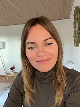 Snapshot of Milla__one chatting on January 6, 2025, 11:51 am Milla one online show from January 6, 2025, 11:51 am