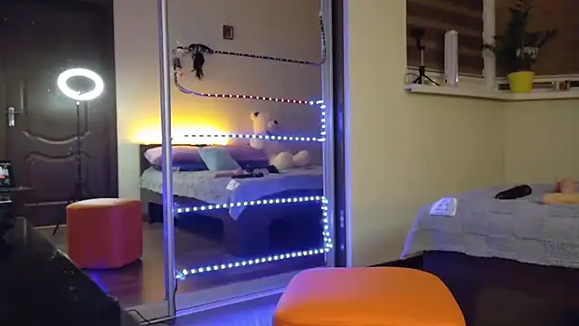 Denny Brenda online show from February 12, 2025, 5:16 pm